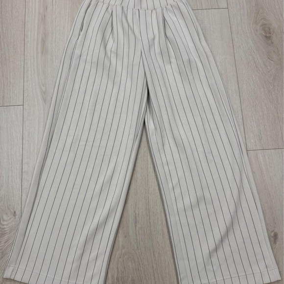 Pants - Arie Offline by Paris white with thin black vertical striped pants in XS